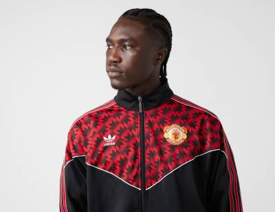 manchester_united_1991_adidas_reissue_track_jacket_c.jpeg