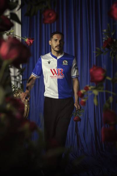 blackburn_rovers_25_26_macron_home_kit_k.jpg
