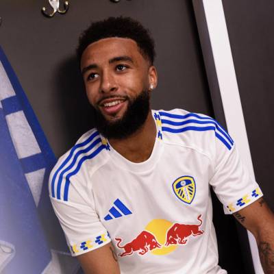 leeds_united_25_26_adidas_home_kit_a.jpg
