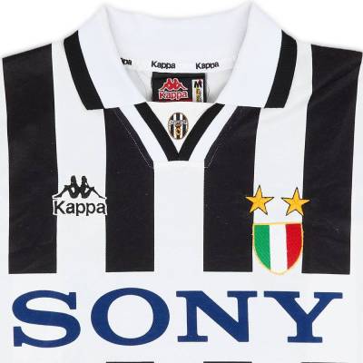 1995_97_juventus_home_shirt_c.jpg