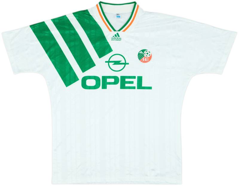 ireland_1992_94_away_shirt_1.jpg