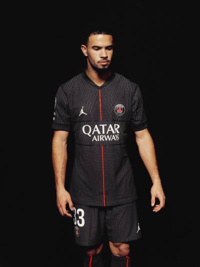 paris_saint_germain_25_26_jordan_fourth_kit_1.jpg