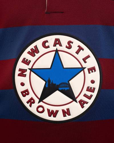 newcastle_united_95_96_away_reissue_jersey_08.jpeg