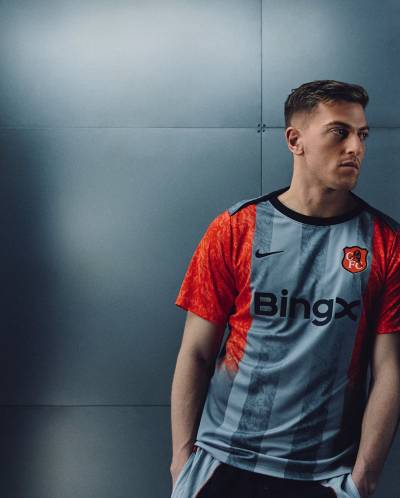 chelsea_2026_nike_pre_match_jersey_2a.jpg