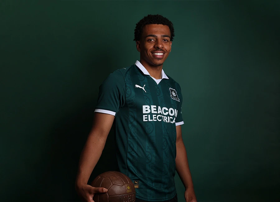 Plymouth Argyle 25/26 Puma Home Kit
